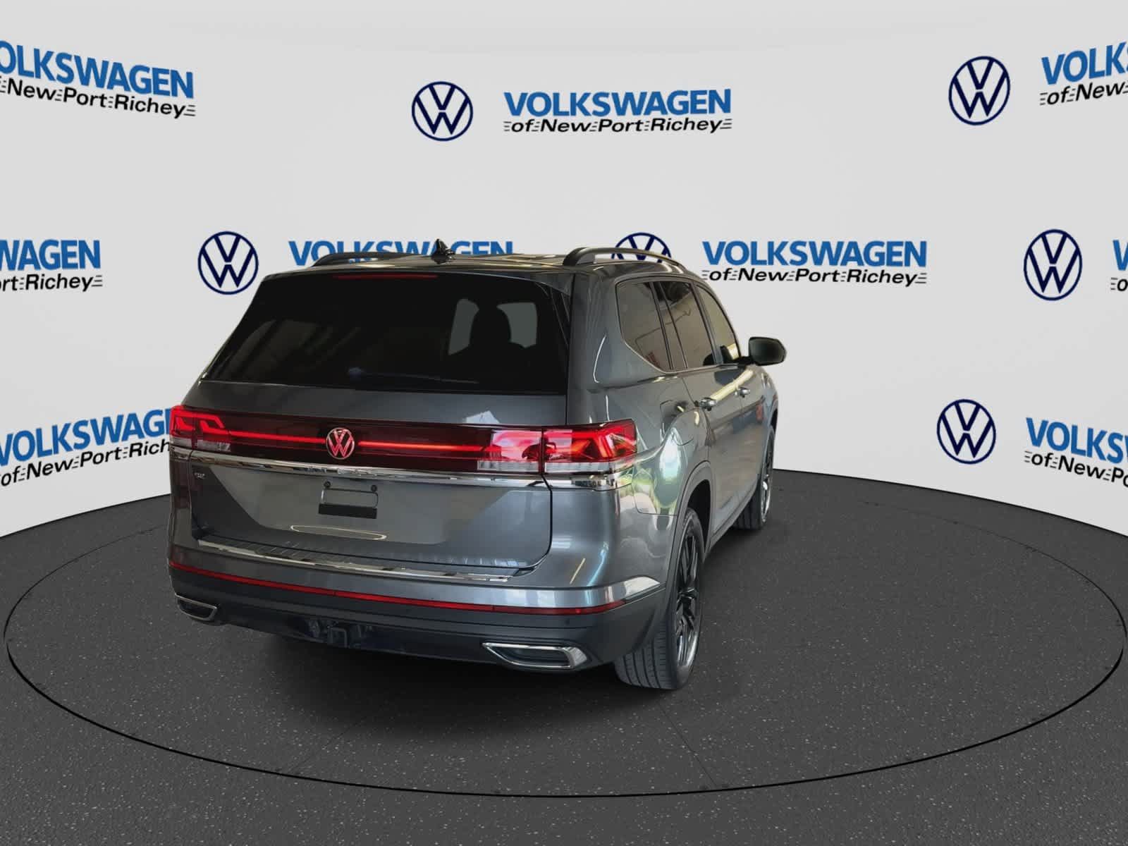 Used 2024 Volkswagen Atlas SE FWD image 7
