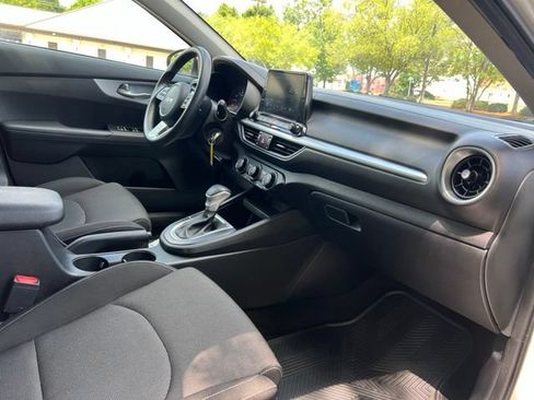 Used 2024 Kia Forte LXS FWD image 21