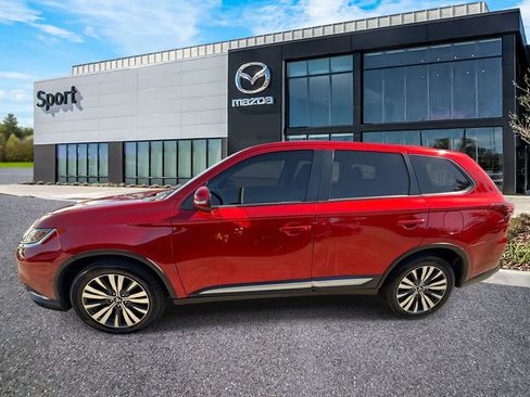 Used 2020 Mitsubishi Outlander SE image 7