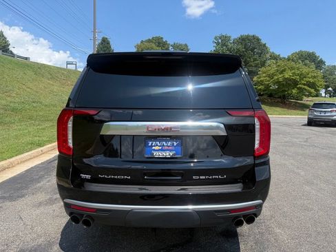 Used 2024 GMC Yukon XL Denali w/ Advanced Technology Package AWD/4WD image 6