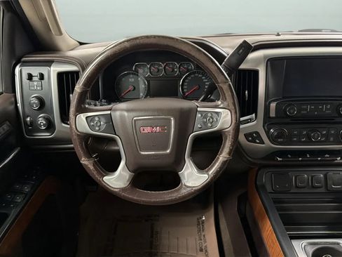 Used 2017 GMC Sierra 2500 SLT AWD/4WD image 10