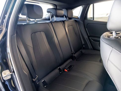 Used 2025 Mercedes-Benz GLA 250 image 25