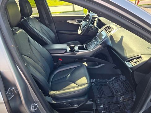 Used 2020 Lincoln Nautilus Reserve AWD/4WD image 5