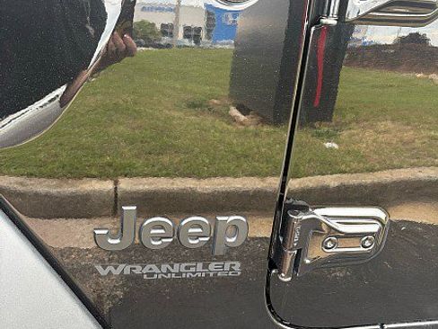 Used 2020 Jeep Wrangler Unlimited Sport AWD/4WD image 19