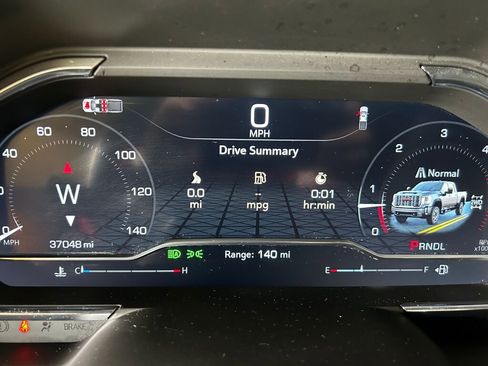 Used 2025 GMC Sierra 2500 Denali Ultimate image 3