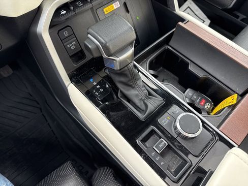 Used 2023 Toyota Tundra Capstone AWD/4WD image 16