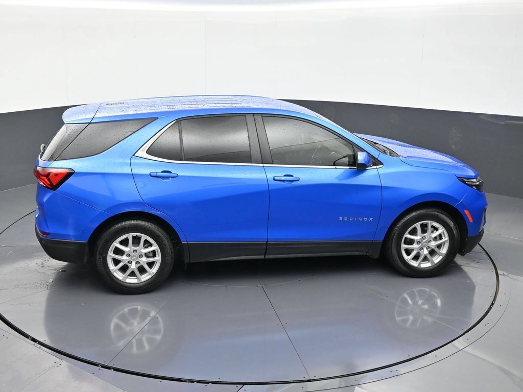 Used 2024 Chevrolet Equinox LT FWD image 17