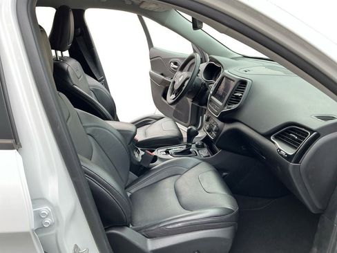 Used 2023 Jeep Cherokee Altitude Lux image 15