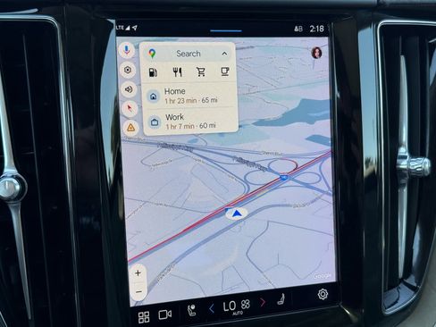 Used 2023 Volvo XC60 B5 Ultimate w/ Climate Package image 23