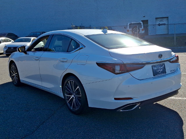 Used 2023 Lexus ES 350 w/ Premium Package FWD image 4