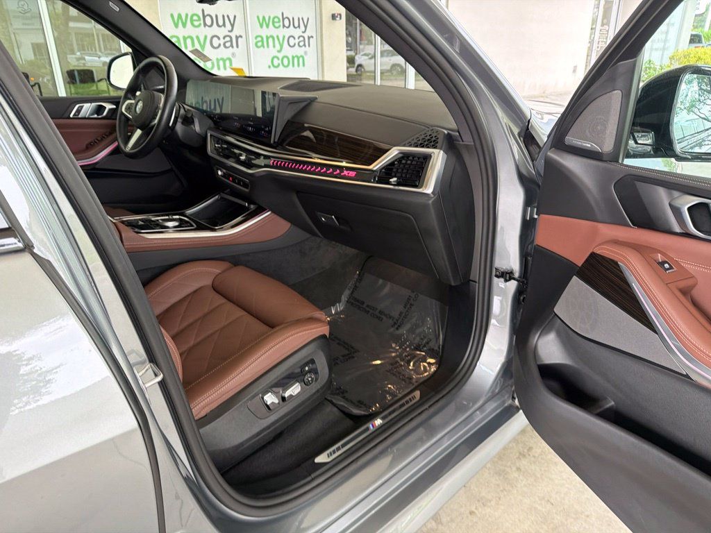 Used 2026 BMW X5 sDrive40i w/ M Sport Package RWD image 31