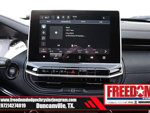 New 2026 Jeep Compass Latitude image 20