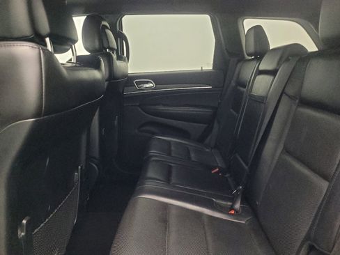 Used 2019 Jeep Grand Cherokee Limited w/ Luxury Group II image 18