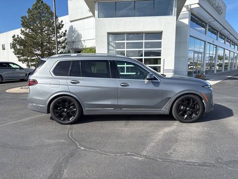 Used 2024 BMW X7 xDrive40i w/ Premium Package image 6