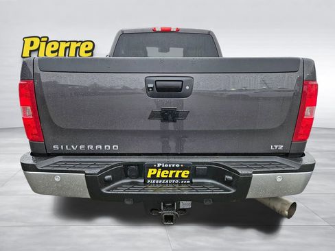 Used 2011 Chevrolet Silverado 2500 LTZ w/ LTZ Plus Package image 4