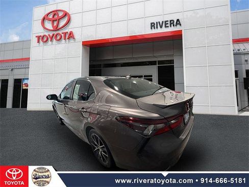 Certified 2024 Toyota Camry SE image 7