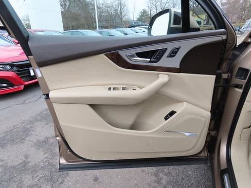 Used 2019 Audi Q7 2.0T Premium Plus w/ Premium Plus Package image 16