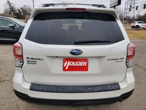 Used 2017 Subaru Forester 2.5i Premium w/ All-Weather Package image 5