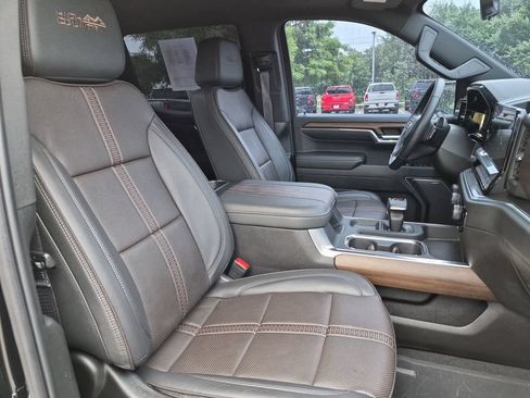 Used 2024 Chevrolet Silverado 1500 High Country w/ High Country Premium Package RWD image 41