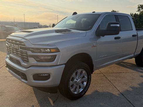 New 2026 RAM 2500 Big Horn AWD/4WD image 2