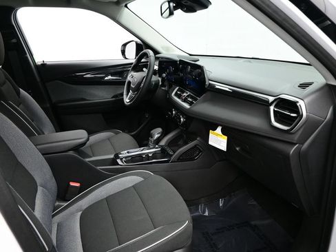 New 2026 Chevrolet TrailBlazer LT w/ Convenience Package FWD image 10