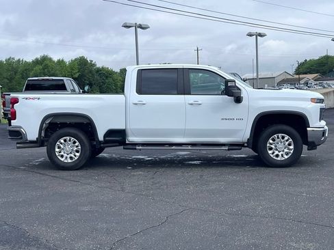 Used 2025 Chevrolet Silverado 3500 LT w/ Safety Package AWD/4WD image 44