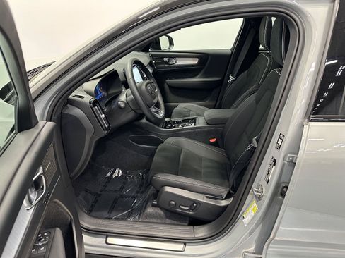 Used 2026 Volvo XC40 B5 Ultra w/ Protection Package Premier AWD/4WD image 14