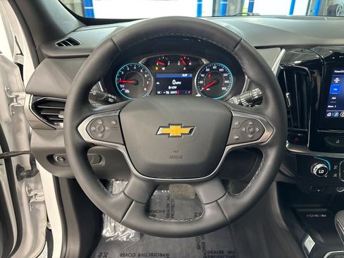 Used 2023 Chevrolet Traverse LT AWD/4WD image 12