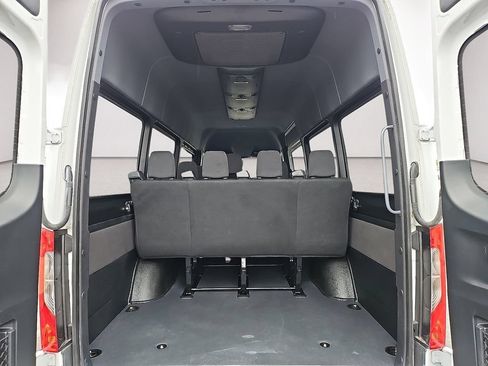 Used 2025 Mercedes-Benz Sprinter 2500 image 14
