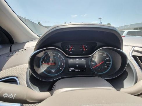 Used 2016 Chevrolet Cruze LT FWD image 11