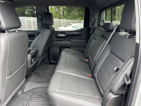 Used 2024 GMC Sierra 1500 Elevation w/ Elevation Premium Package AWD/4WD image 10