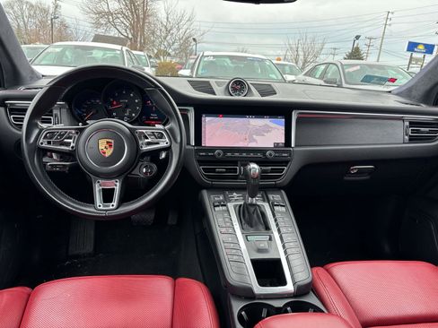 Used 2021 Porsche Macan GTS image 8