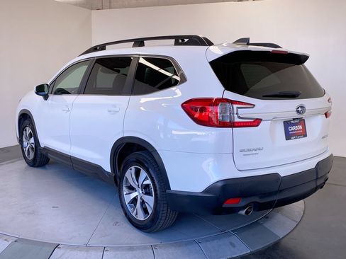 Used 2025 Subaru Ascent Premium AWD/4WD image 3