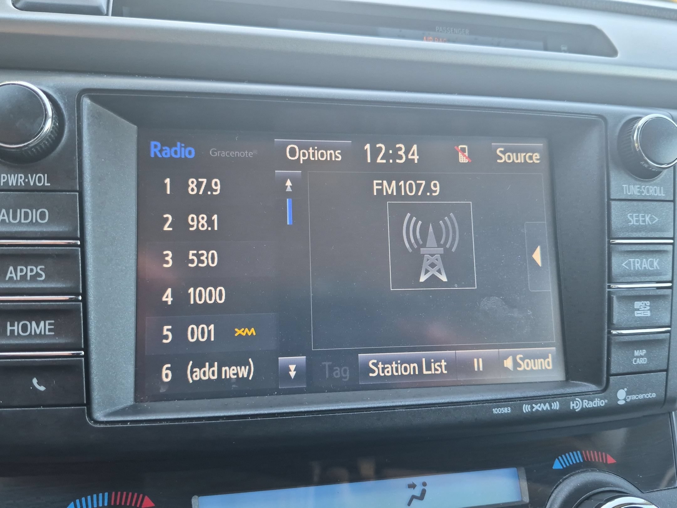 Used 2016 Toyota RAV4 Limited AWD/4WD image 18