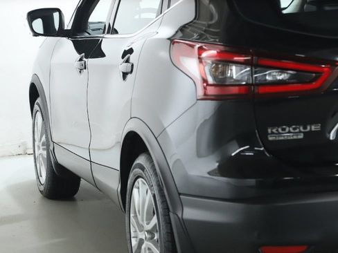 Used 2022 Nissan Rogue Sport SV w/ Technology Package AWD/4WD image 41