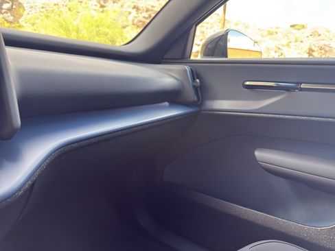 New 2026 Volvo EX30 Ultra w/ Protection Package Premier image 19