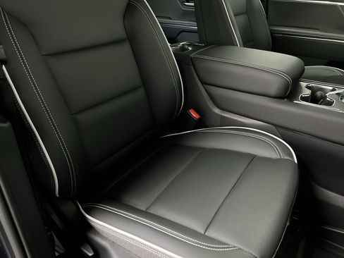 New 2026 GMC Sierra EV Elevation w/ LPO, Elevation Dark Package image 61