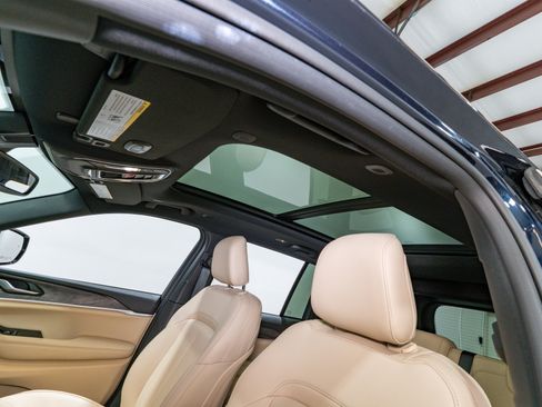 Used 2023 Jeep Grand Cherokee 4WD 4xe image 18