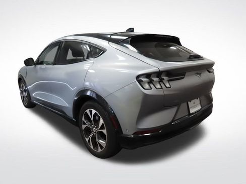 Used 2021 Ford Mustang Mach-E Premium image 3