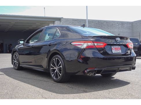 Used 2018 Toyota Camry SE w/ Audio Package FWD image 5