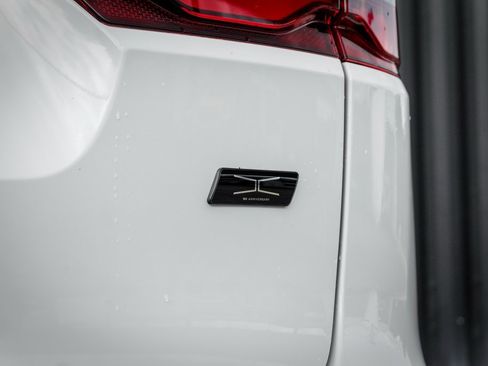 New 2026 Jaguar F-PACE R-Dynamic S image 9