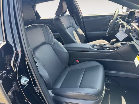 New 2026 Toyota Crown Signia AWD/4WD image 15