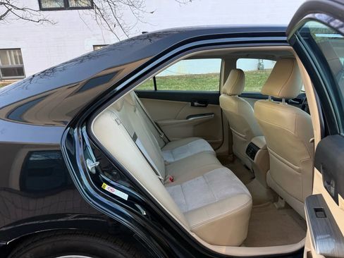 Used 2012 Toyota Camry XLE image 23