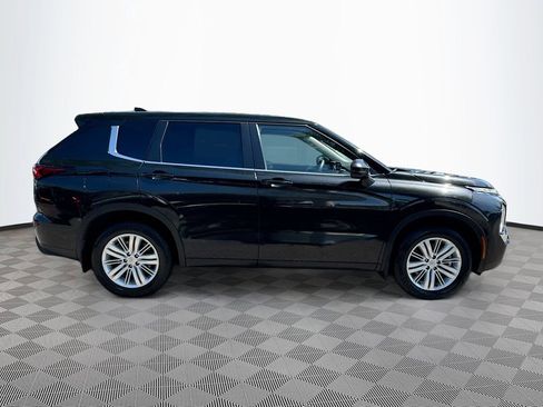 Used 2024 Mitsubishi Outlander ES FWD image 5