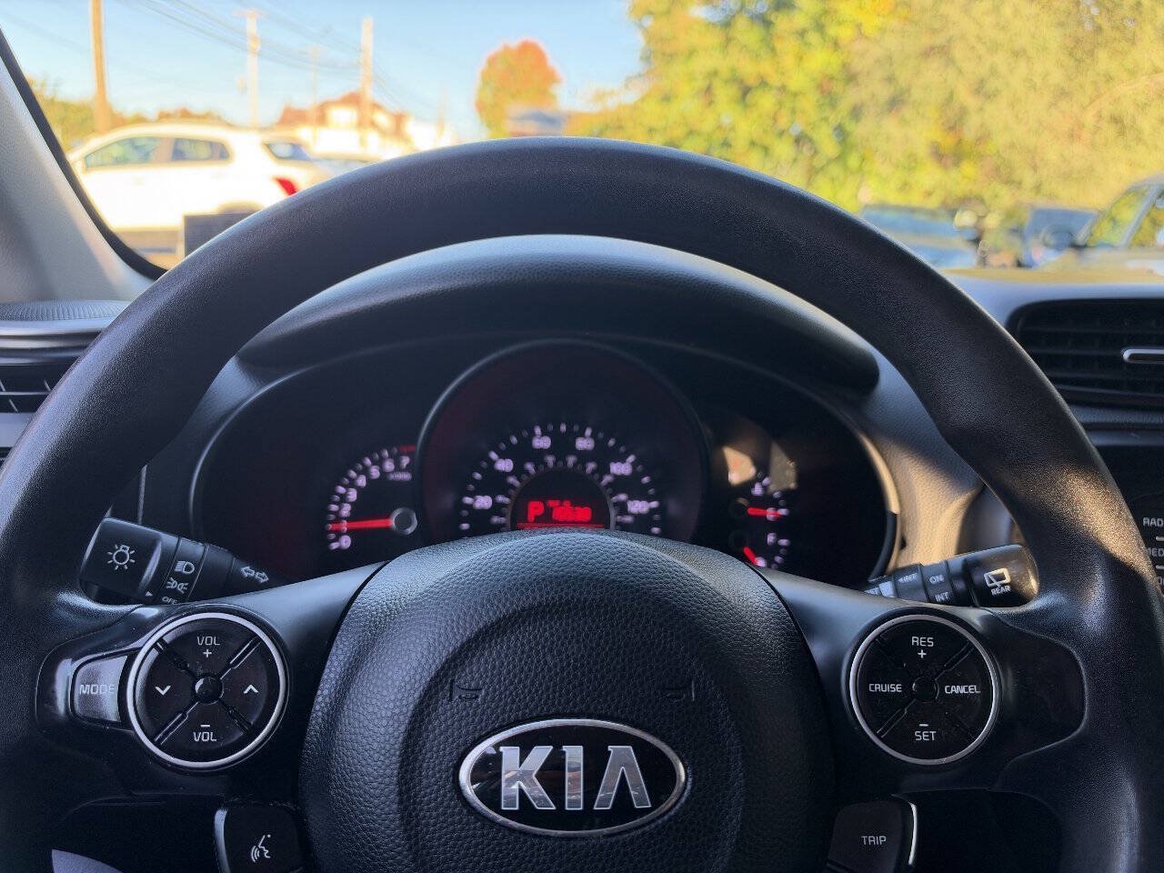 Used 2014 Kia Soul + FWD image 24