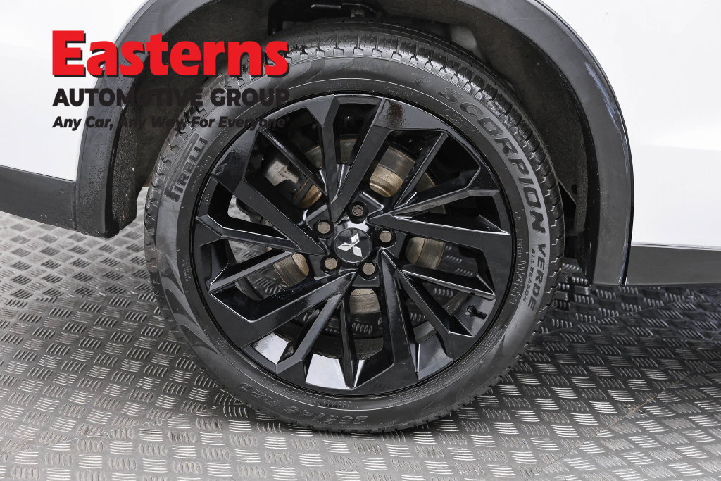 Used 2023 Mitsubishi Outlander SE Black Edition AWD/4WD image 31