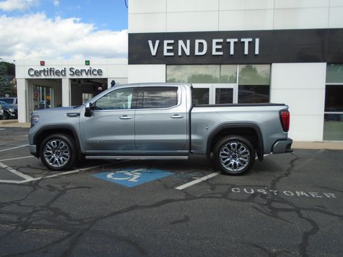 Certified 2025 GMC Sierra 1500 Denali Ultimate AWD/4WD image 10