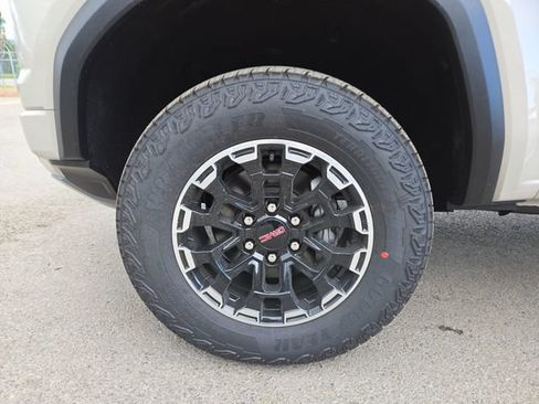 New 2026 GMC Canyon AT4 w/ Technology Plus Package AWD/4WD image 7