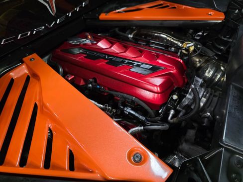 Used 2020 Chevrolet Corvette Stingray Premium Cpe w/ 3LT Preferred Equipment Group RWD image 29