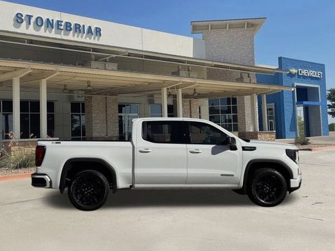 Used 2025 GMC Sierra 1500 Elevation w/ X31 Off-Road Package image 4